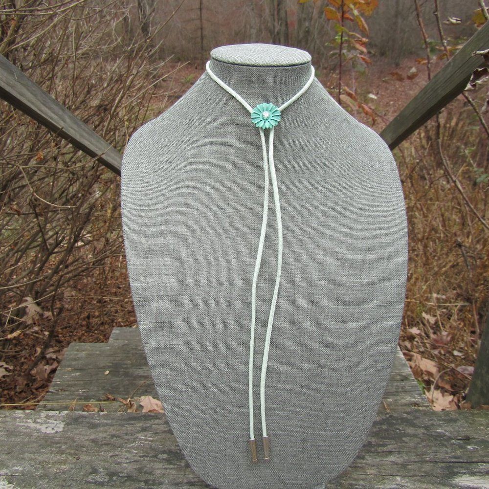 Lovely Blue Daisy Bolo Tie Style Necklace Gem Center Light Blue Faux Suede Cord